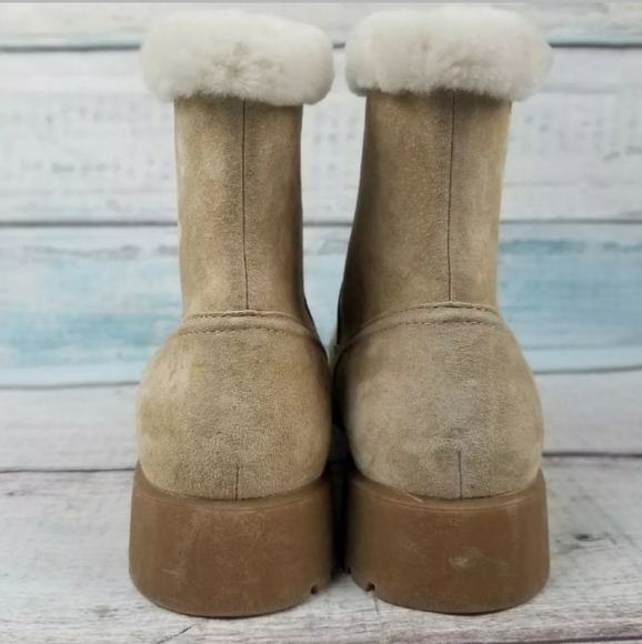 Propet Women's Tan Suede Side Zip Ankle Boots 9 - Picture 6 of 7